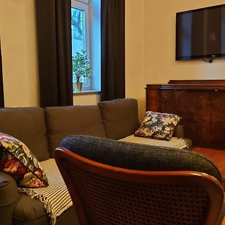 Przy Stonehenge Сосновец